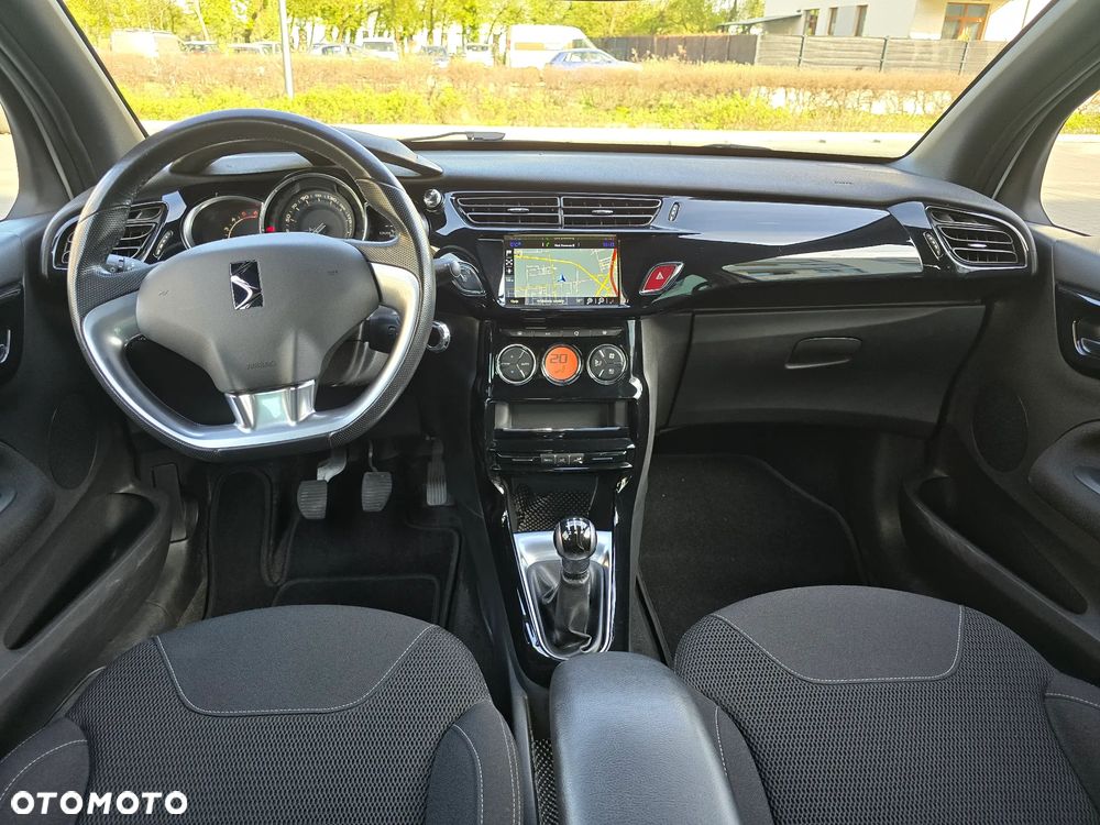 DS Automobiles DS 3 ver-bluehdi-100-sochic - 22