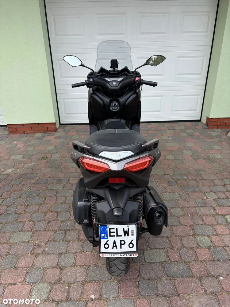 Yamaha X-max - 4