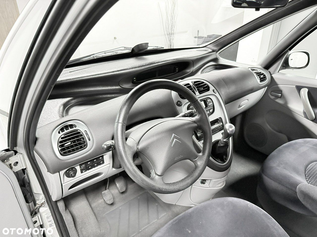 Citroën Xsara Picasso 1.8i SX Plus Top-Edition - 17