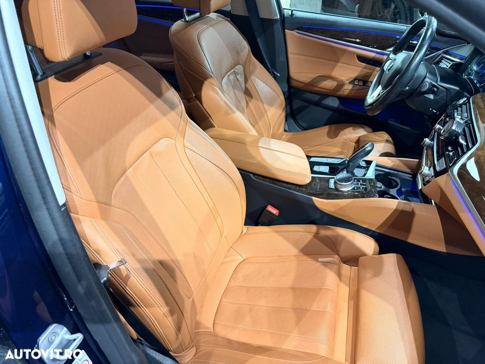 BMW Seria 5 530e Aut. Luxury Line - 18