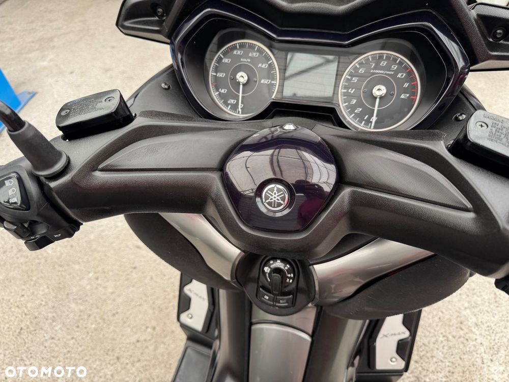 Yamaha X-max - 13