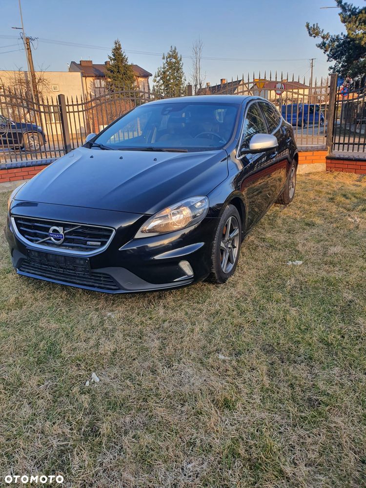 Volvo V40 D4 Drive-E R-Design Kinetic - 1