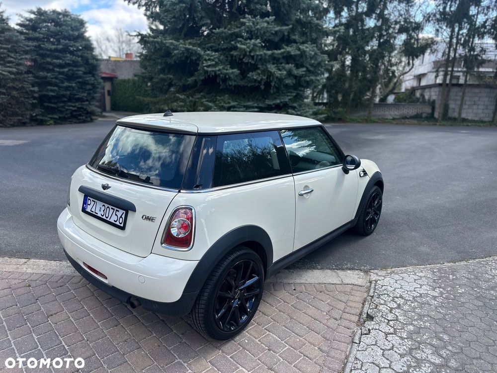 MINI ONE - 7