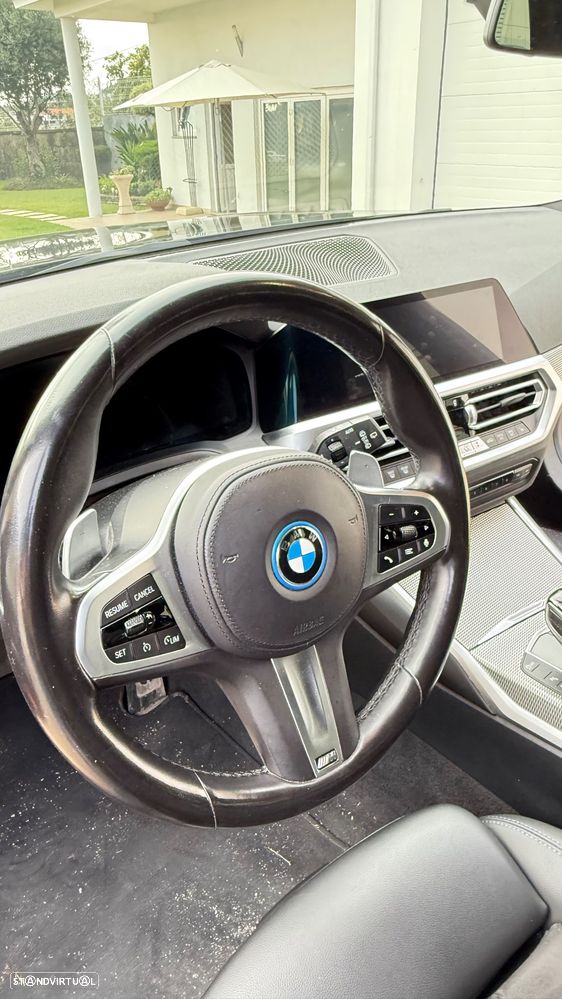 BMW 320 e Pack Desportivo M Auto - 20