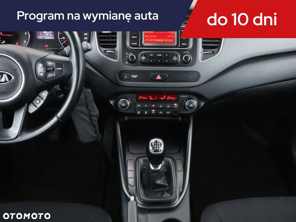 Kia Carens - 14