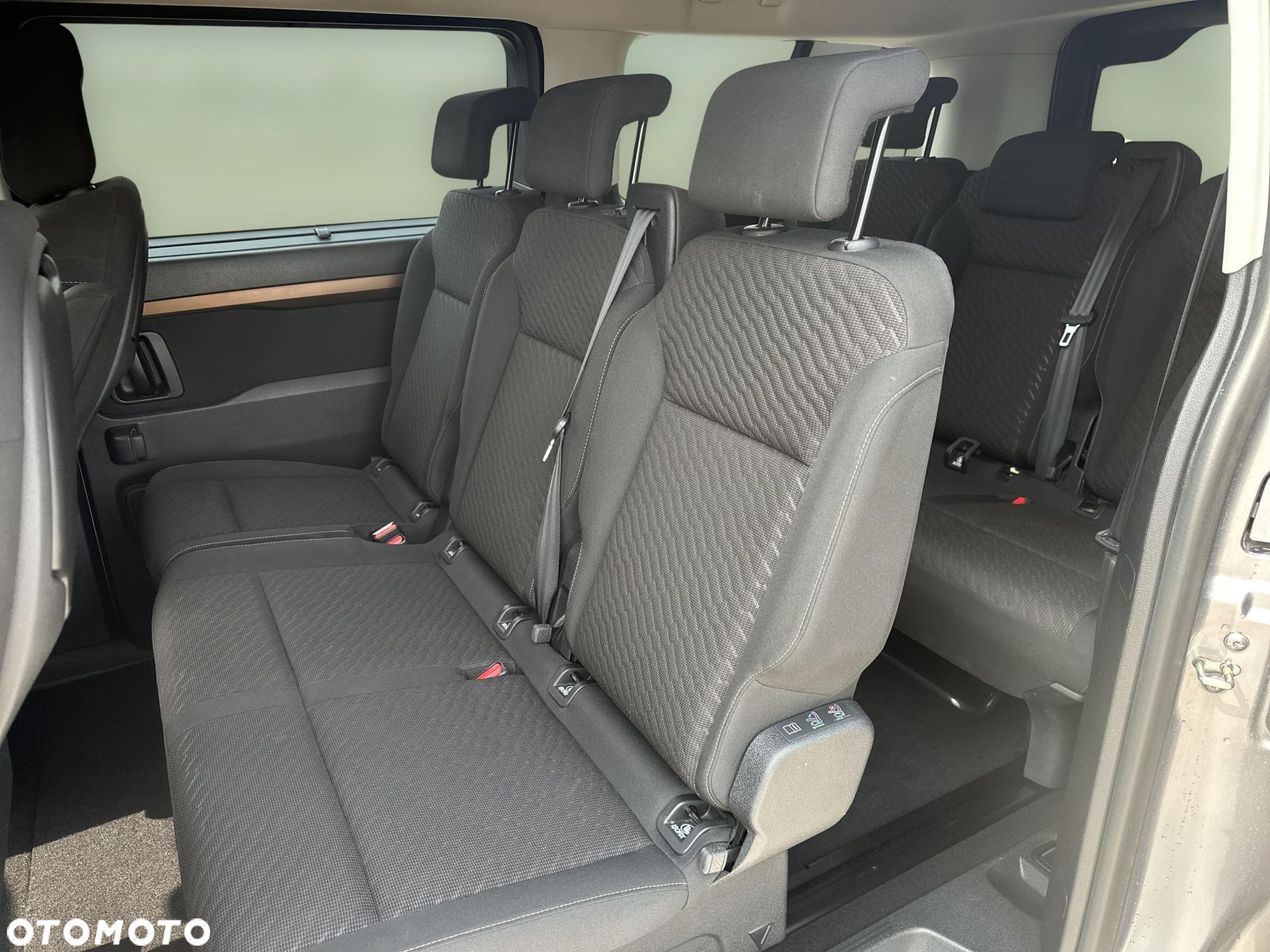 Toyota Proace Verso 2.0 D4-D Long Family - 17