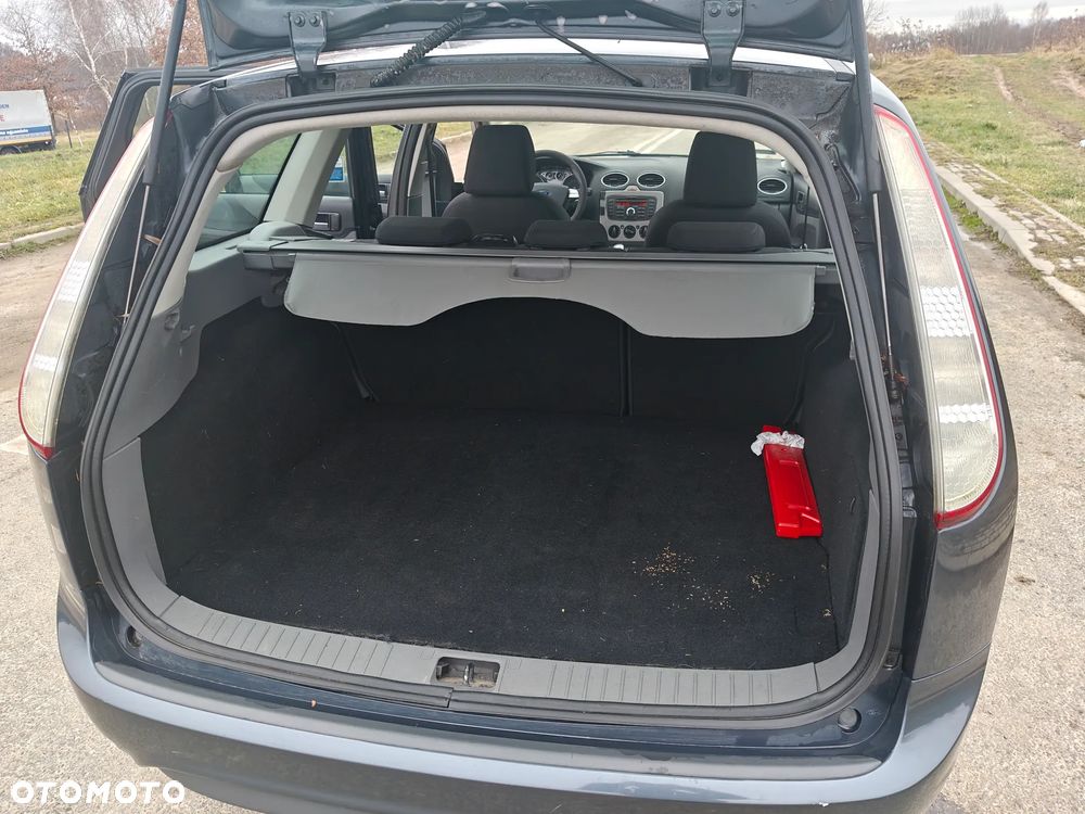 Ford Focus 1.6 TDCi Trend - 16