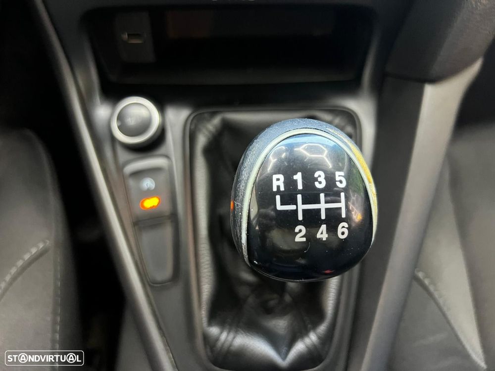 Ford Focus 1.6 TDCi Titanium - 38