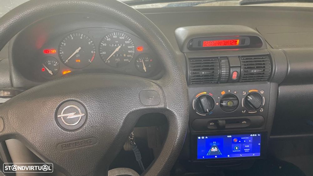Opel Corsa 1.2 16V - 10