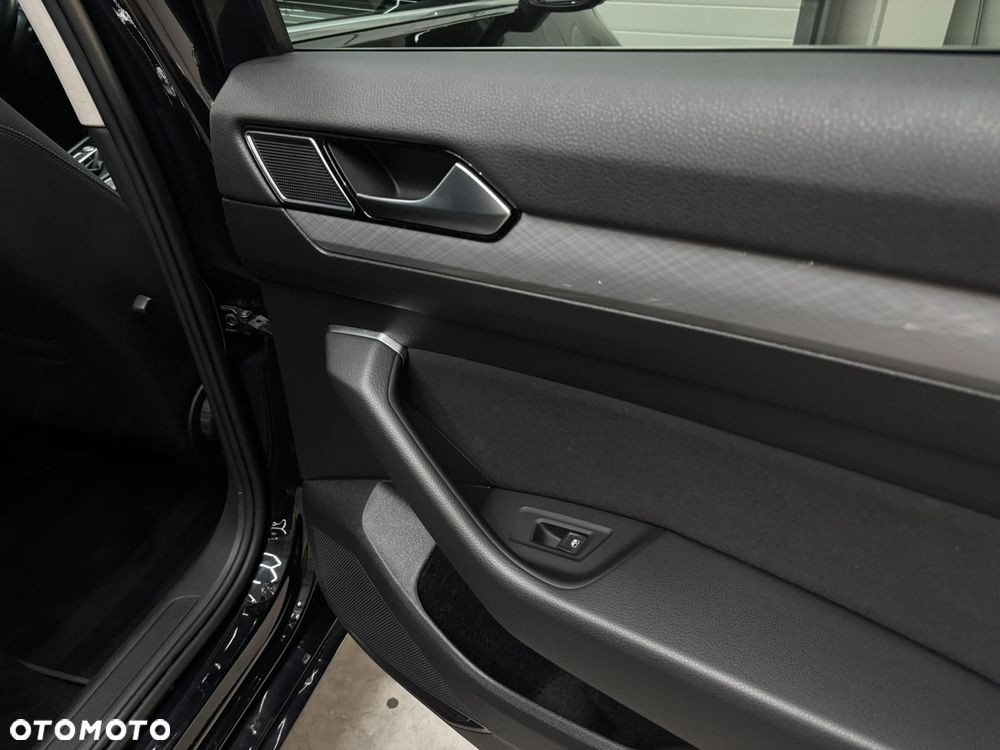 Volkswagen Passat - 19