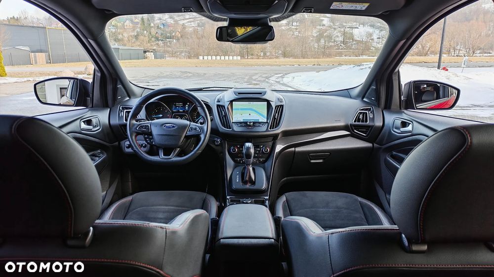 Ford Kuga 2.0 TDCi 4x4 ST-Line - 28