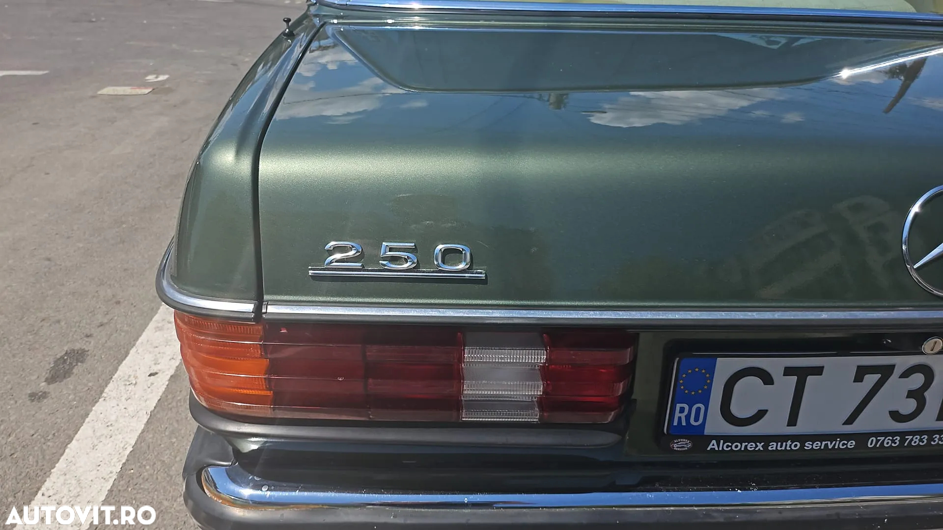 Mercedes-Benz W123 - 12