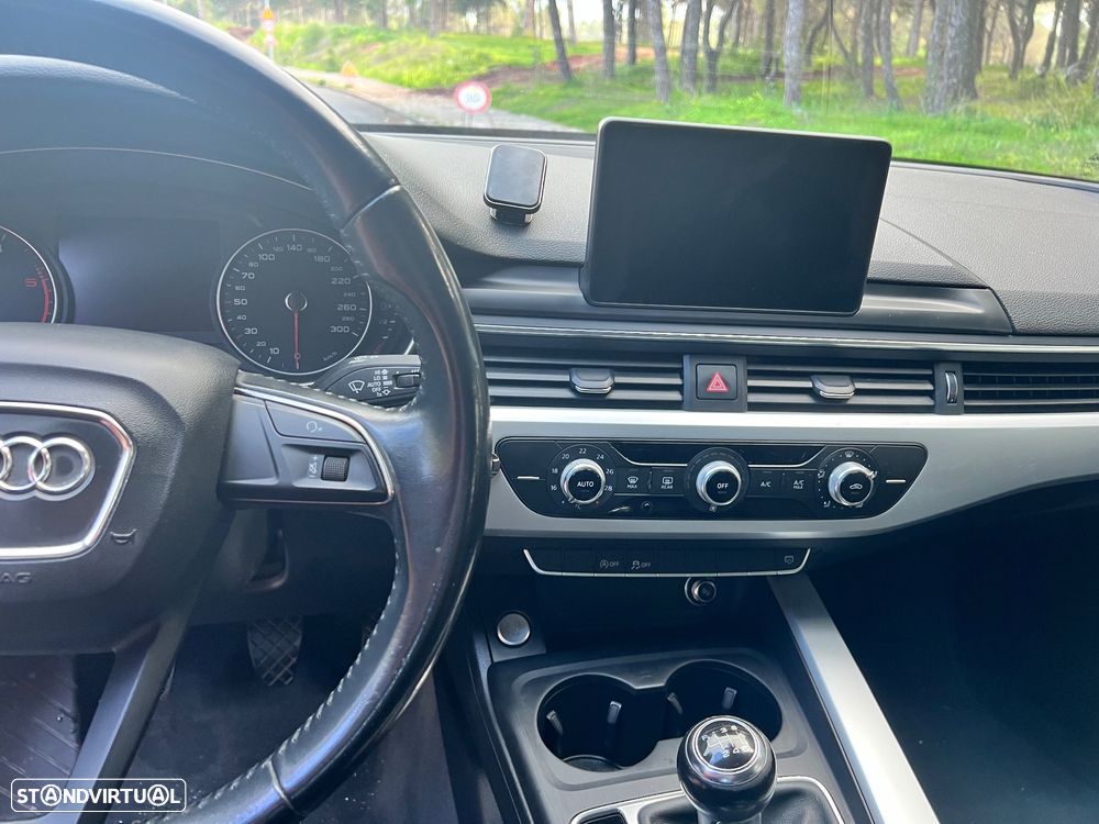 Audi A4 Avant 2.0 TDI - 11