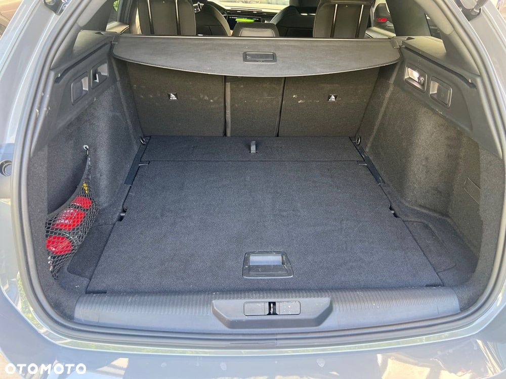 Peugeot 308 1.2 mHEV GT S&S e-DCS6 - 6