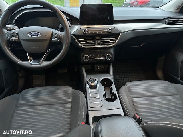 Ford Focus 1.0 EcoBoost Titanium - 23