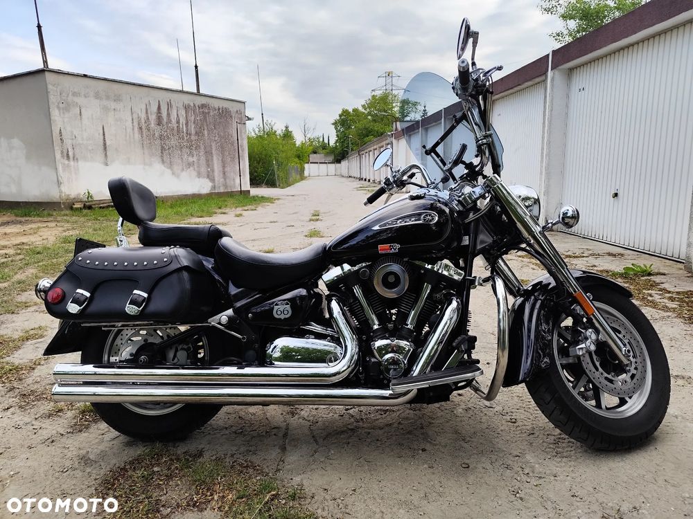 Yamaha Road Star - 1