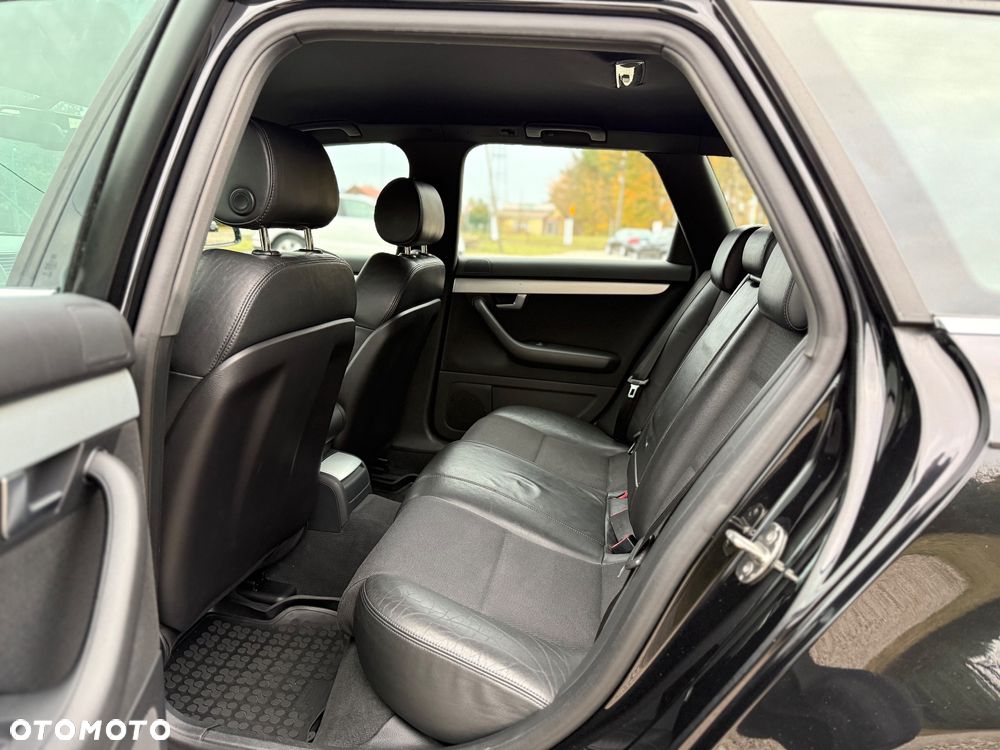 Audi A4 Avant 2.0 T FSI - 15