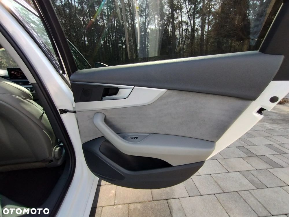 Audi A4 Avant 40 TDI Quattro S Line S tronic - 30