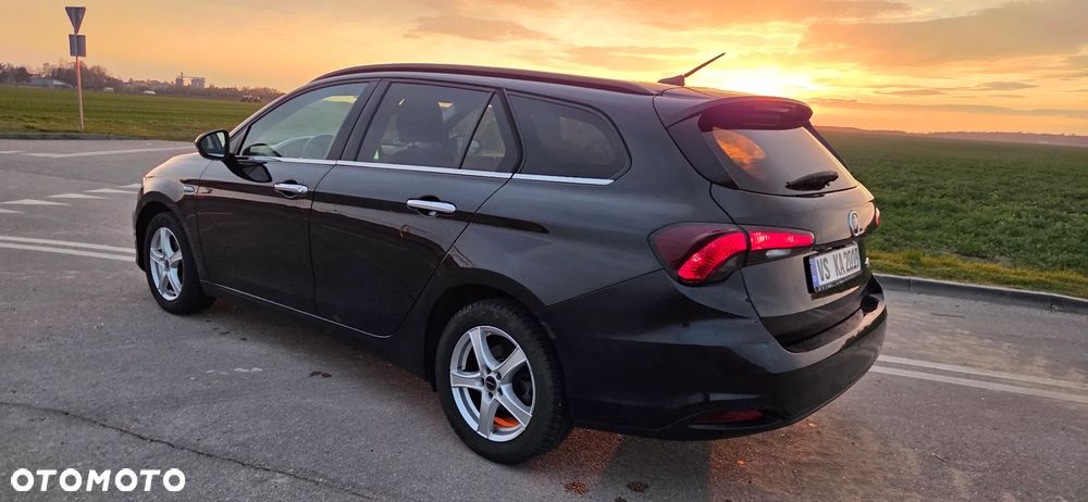 Fiat Tipo 1.4 T-Jet Lounge - 3