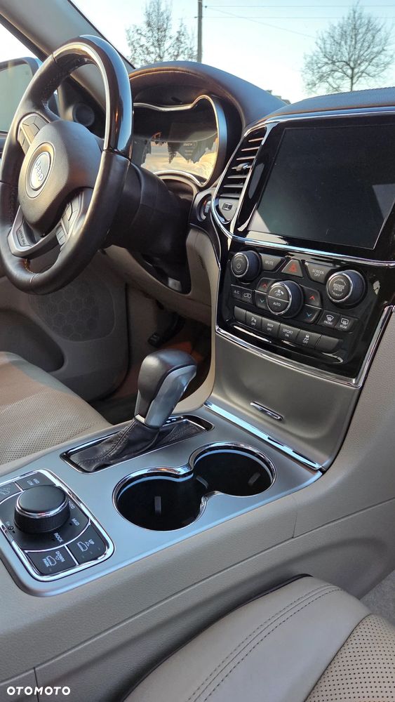 Jeep Grand Cherokee 5.7 V8 HEMI 4WD Automatik Overland - 14