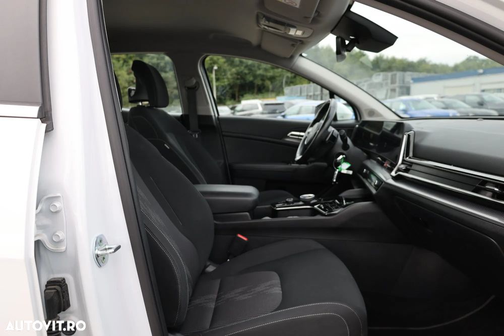 Kia Sportage 1.6 T-GDI HEV 6AT 4x2 Business Line - 8