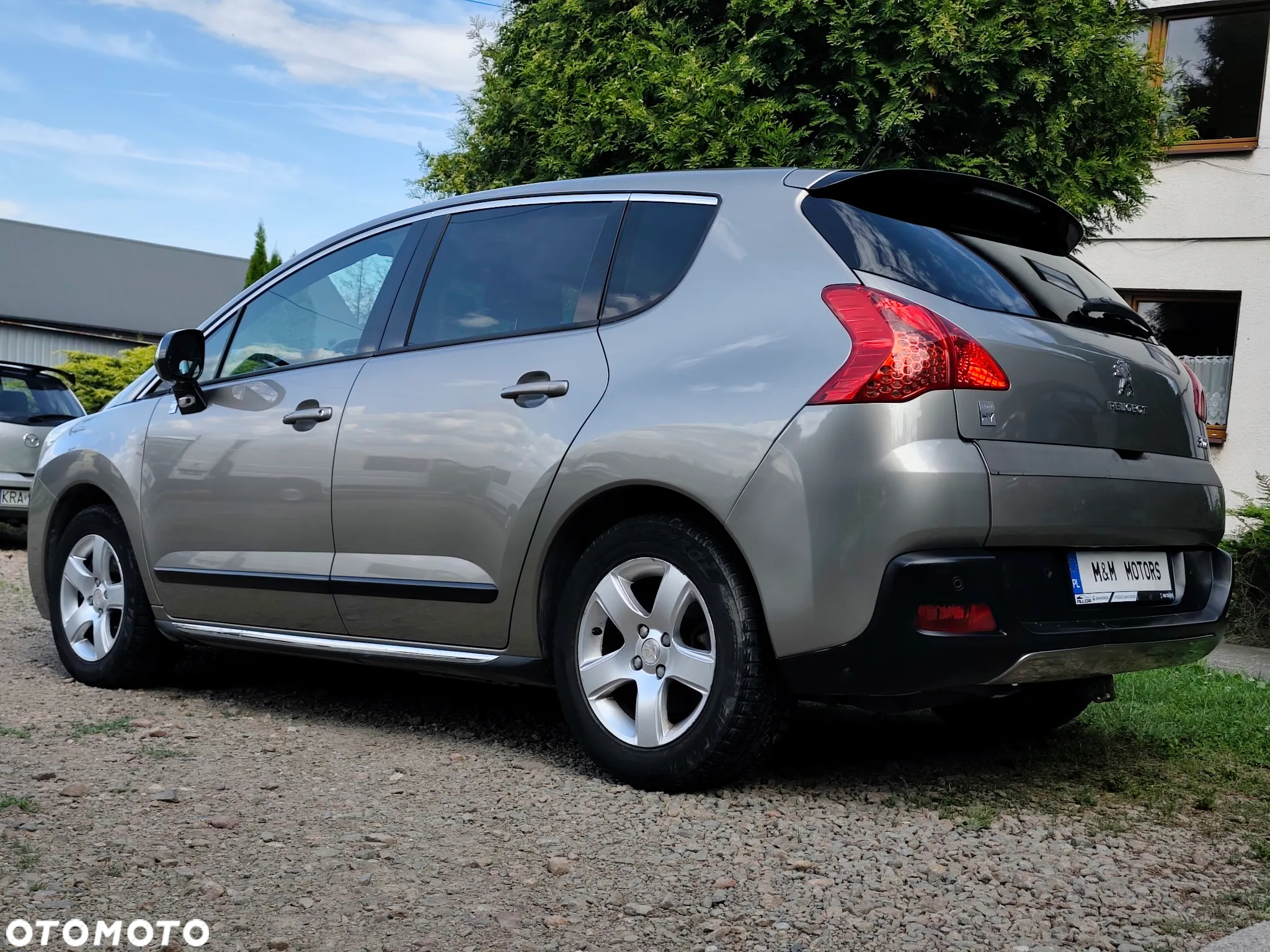 Peugeot 3008 2.0 HYbrid4 - 5