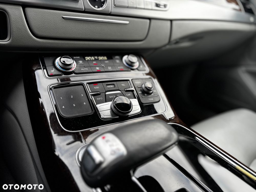 Audi A8 4.2 TDI Quattro - 10