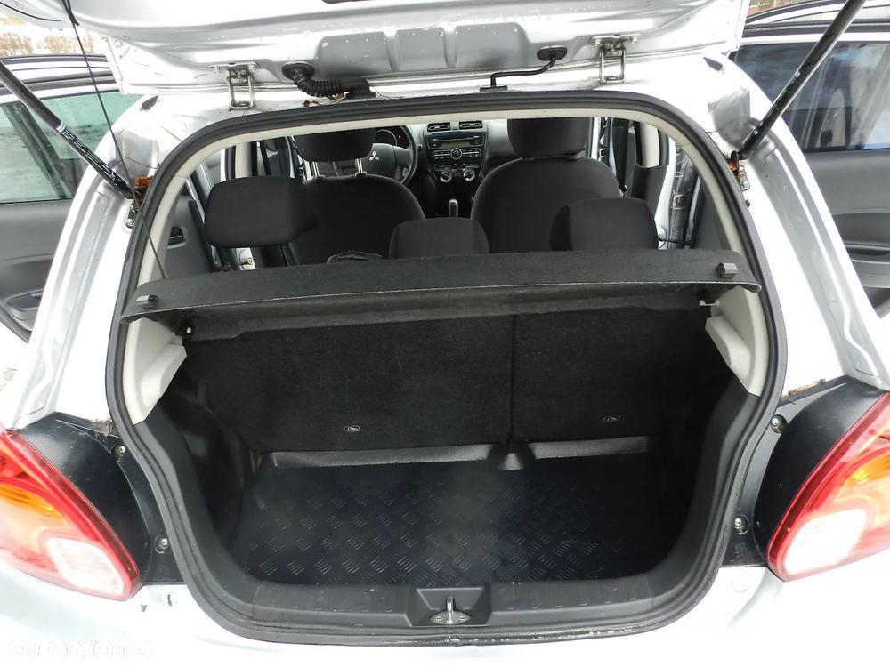 Mitsubishi Space Star - 14