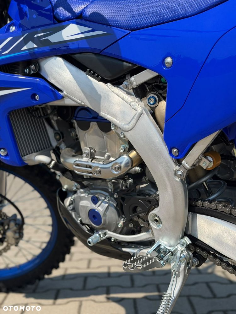 Yamaha WR - 8