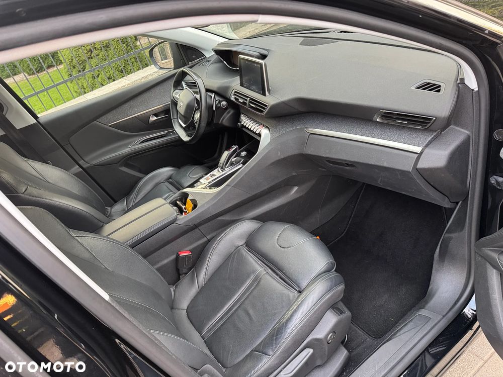 Peugeot 5008 1.6 PureTech Allure S&S EAT8 - 3