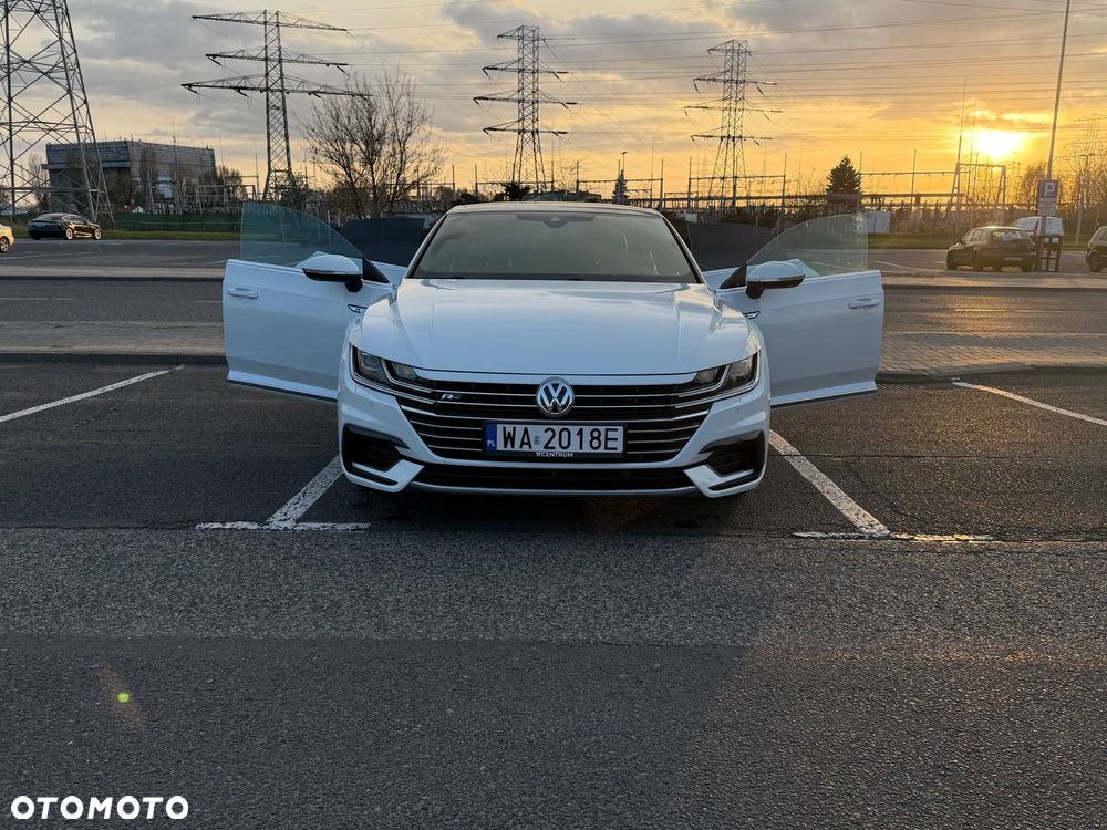 Volkswagen Arteon 2.0 TDI SCR R-Line Edition DSG - 12