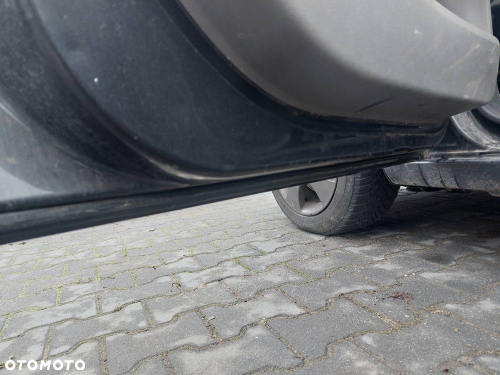 DRZWI KOMPLETNE LEWY PRZÓD RENAULT MEGANE III TEB66 - 6