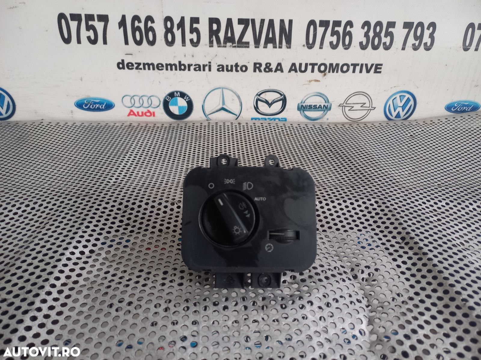 Bloc Lumini Land Rover Range Rover Sport L320 An 2005-2006-2007-2008-2009-2010-2011-2012 Volan Stanga Dezmembrez Range Rover Sport L320 2.7 Tdv6 Motor 276DT - Dezmembrari Arad - 1