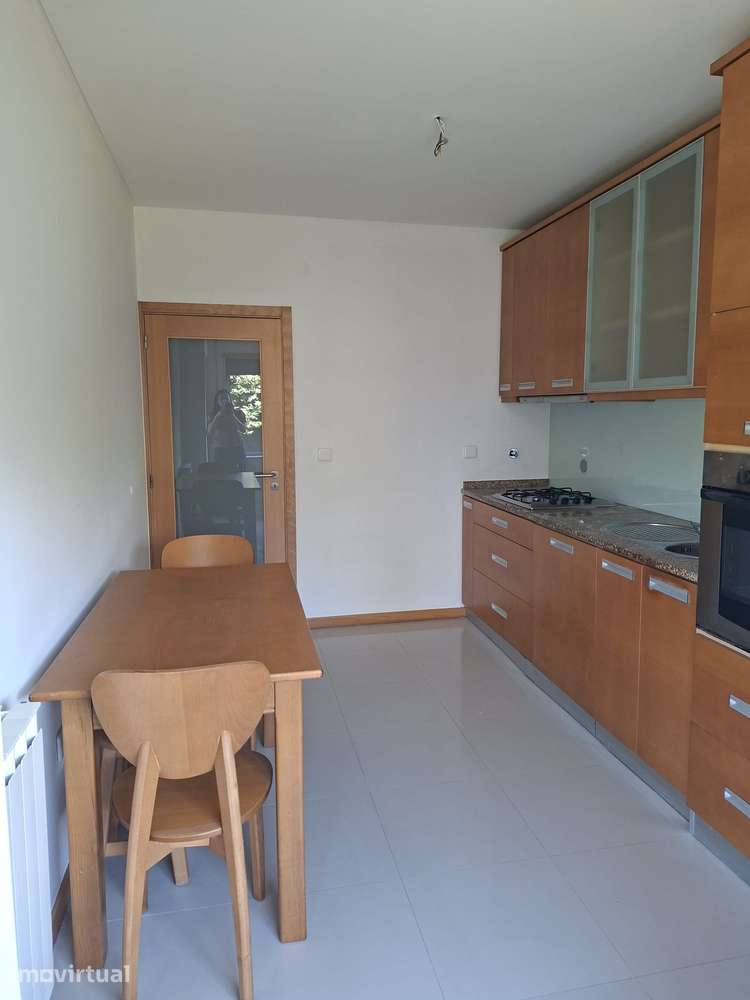 Apartamento T2 Com Garagem Fechada - Grande imagem: 3/16