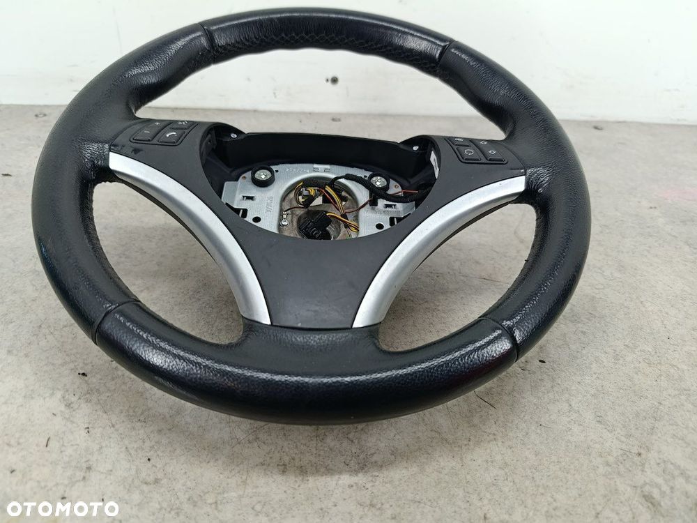 KIEROWNICA BMW 3 E91 6769894-01 2.0 D 318d - 2