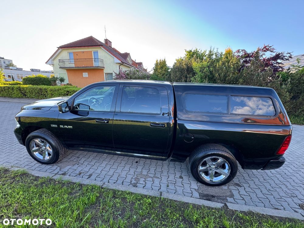 Dodge RAM 5.7 4x4 - 10