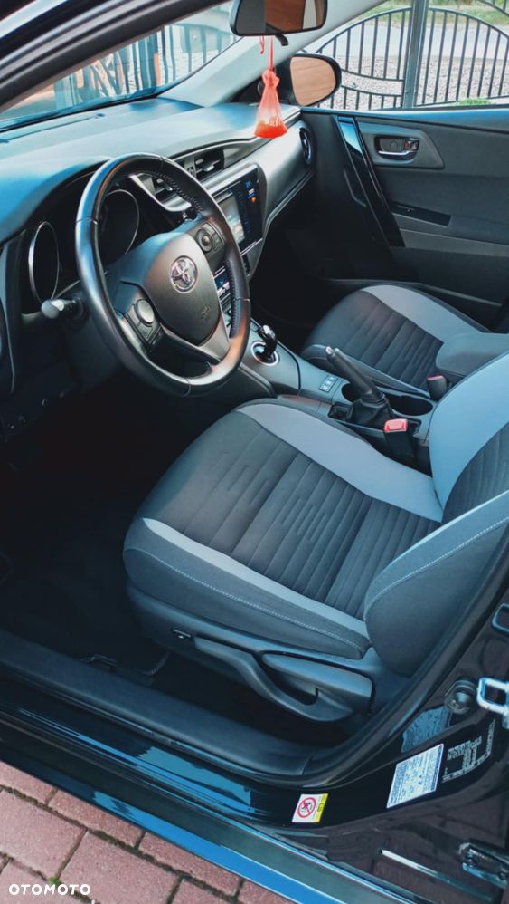 Toyota Auris - 7
