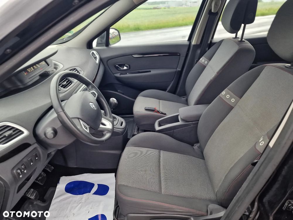 Renault Scenic dCi 110 Xmod Paris - 17