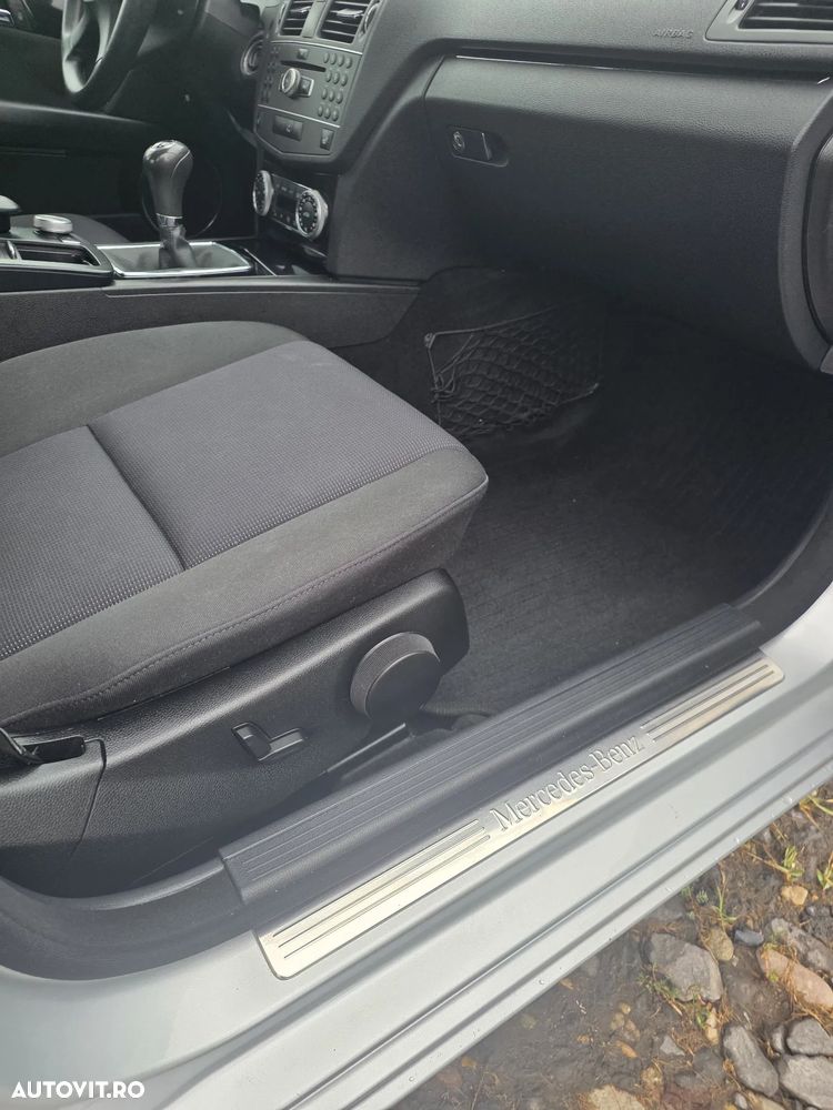 Mercedes-Benz C - 7