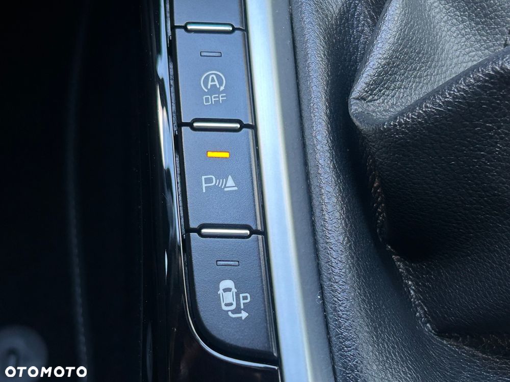 Kia Ceed 1.4 T-GDI OPF Platinum Edition - 38