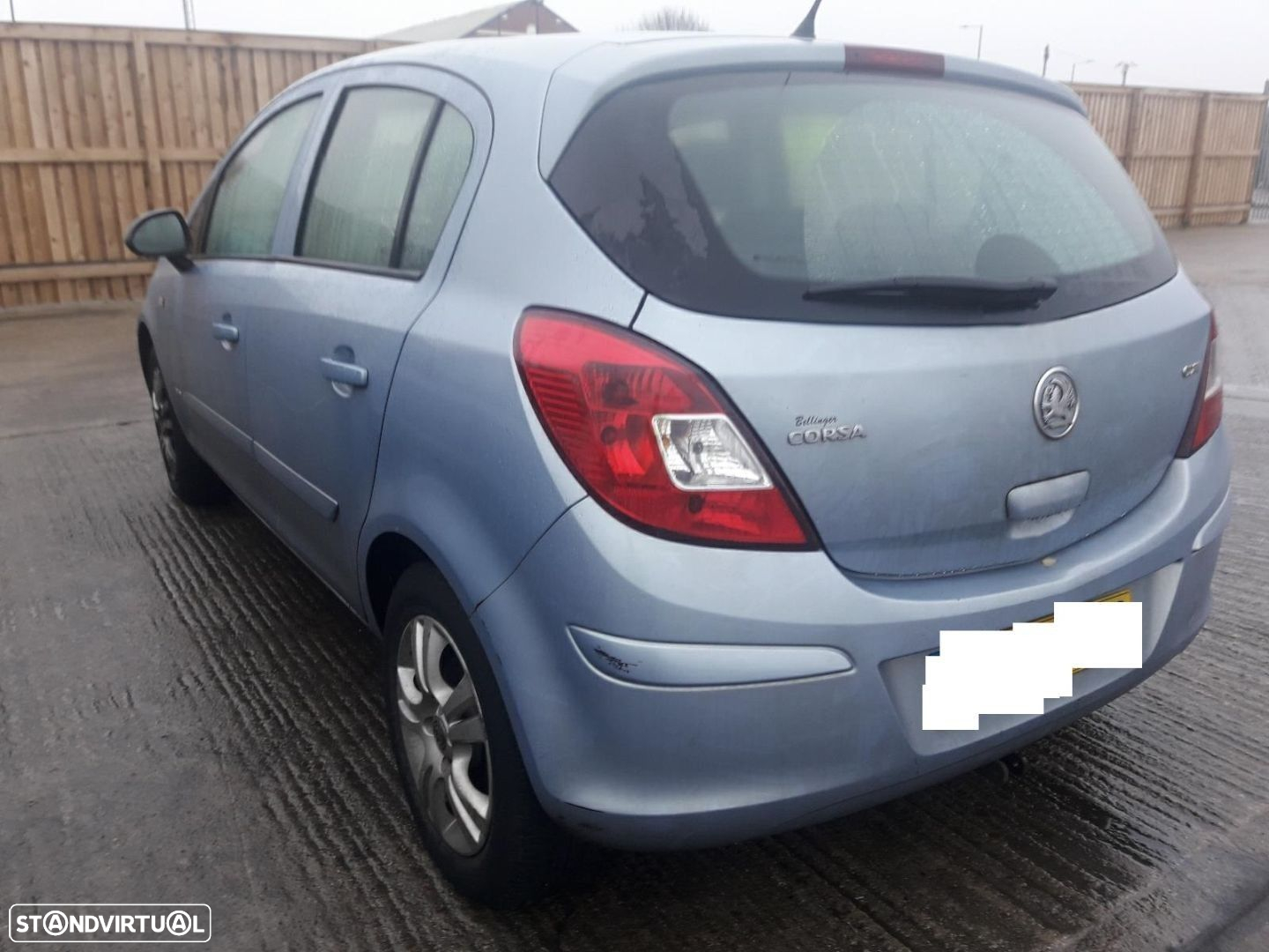 Opel Corsa D 1.3 CDTI de 2007 disponível para peças - 3