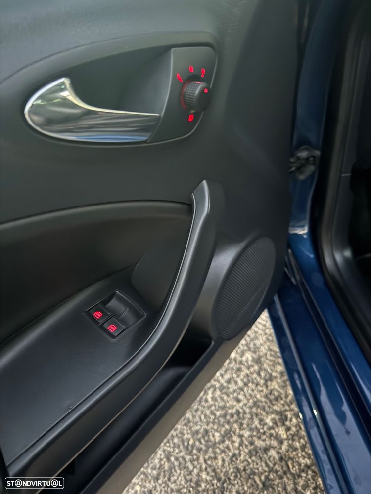 SEAT Ibiza SC 1.6 TDi FR 30 Anos - 14