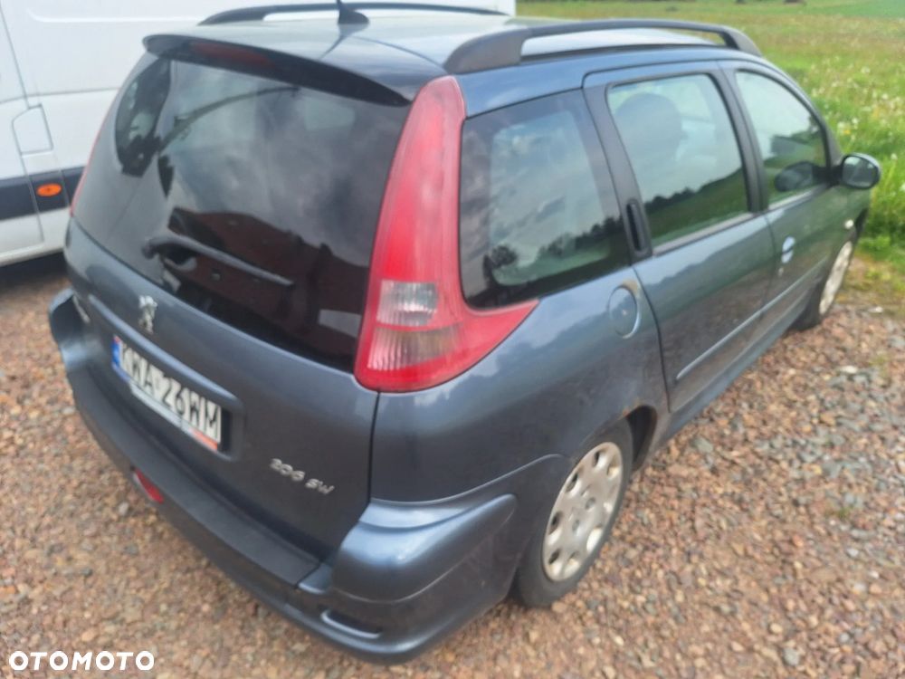 Peugeot 206 1.1 Husky - 4