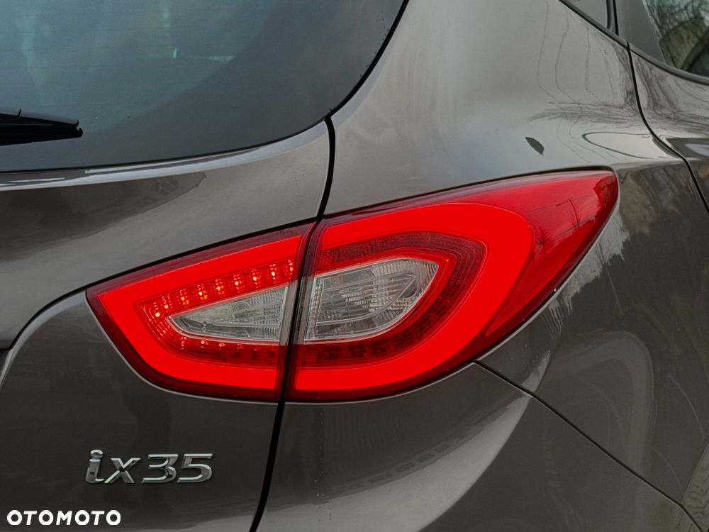 Hyundai ix35 1.6 2WD Fifa World Cup Edition - 34