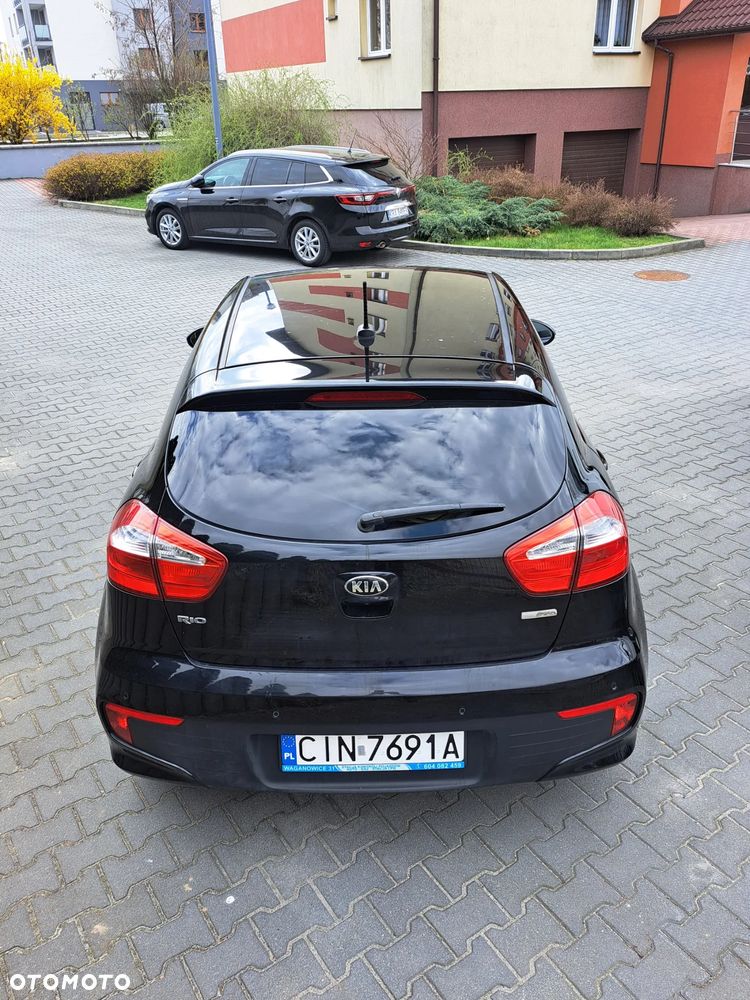 Kia Rio - 5