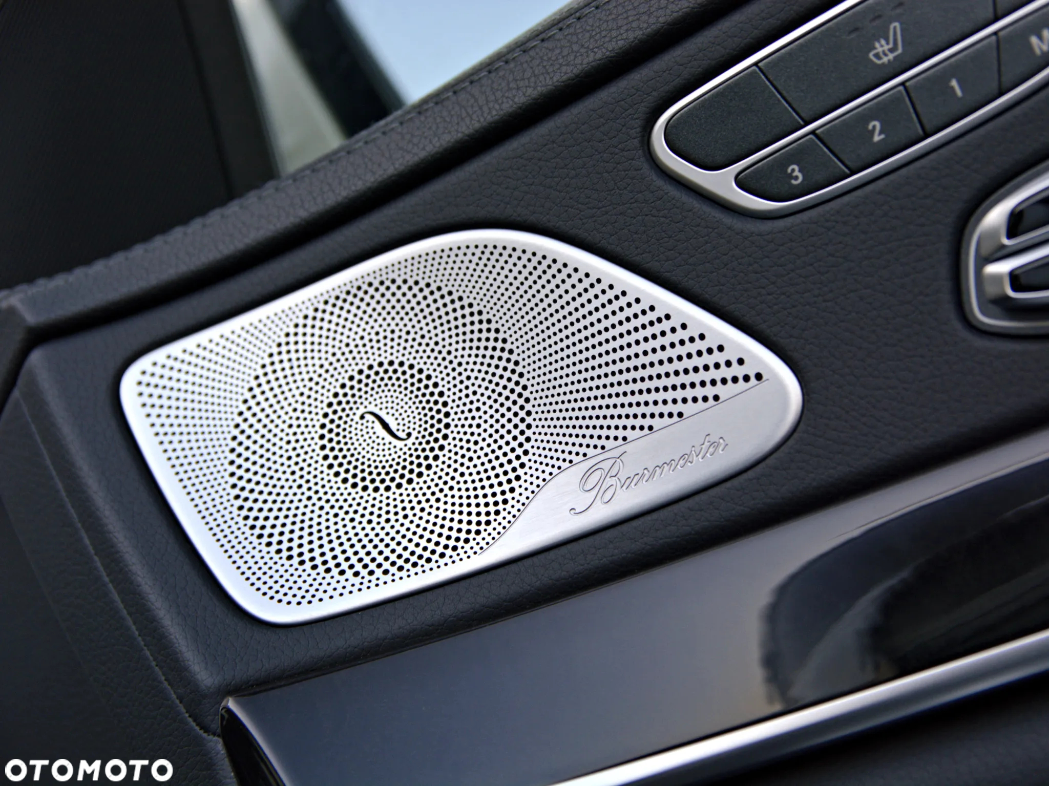 Mercedes-Benz Klasa S 560 4-Matic L 9G-TRONIC - 3