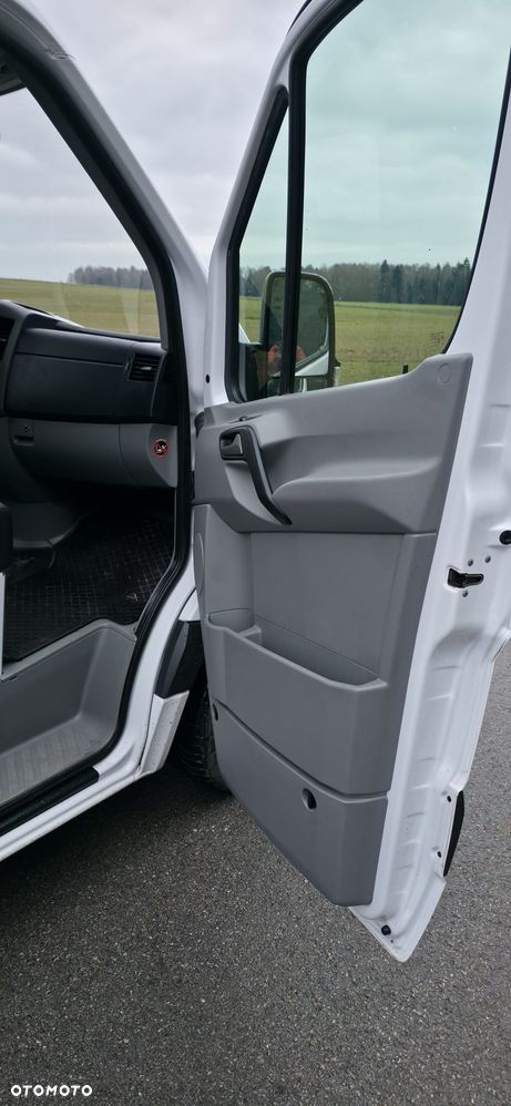 Mercedes-Benz Sprinter - 20