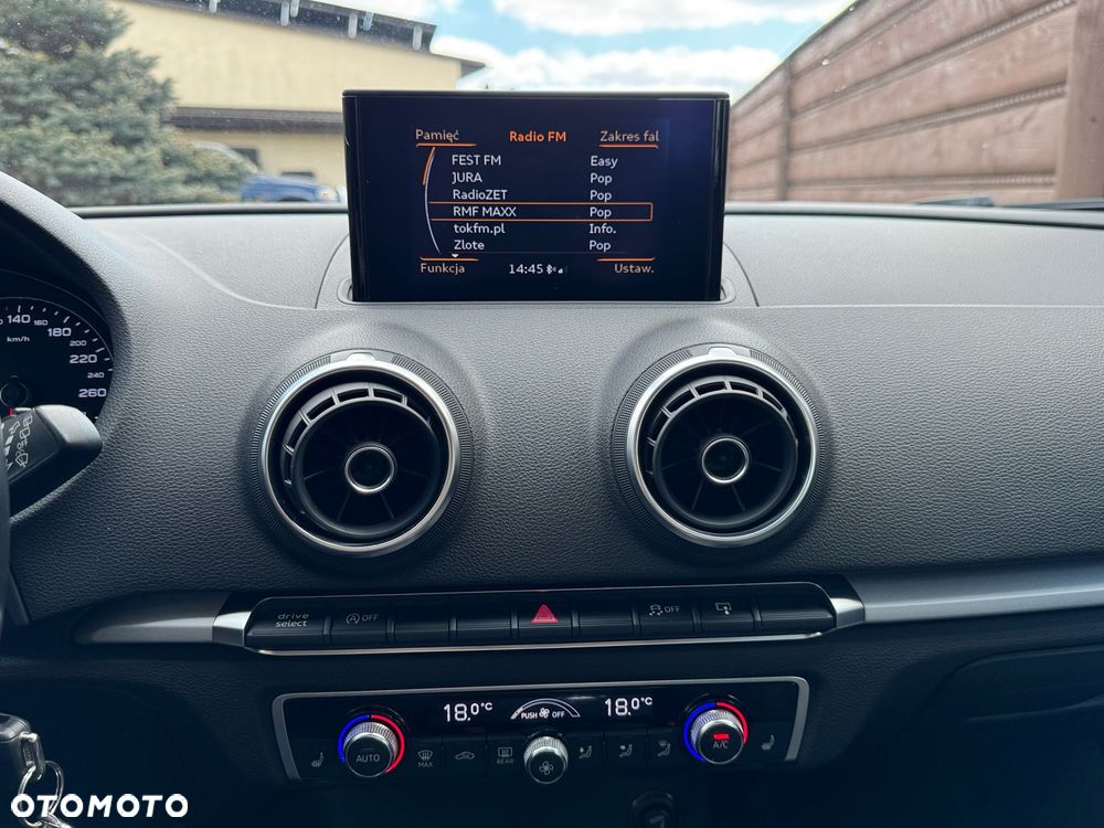 Audi A3 Sportback 2.0 TDI design - 27