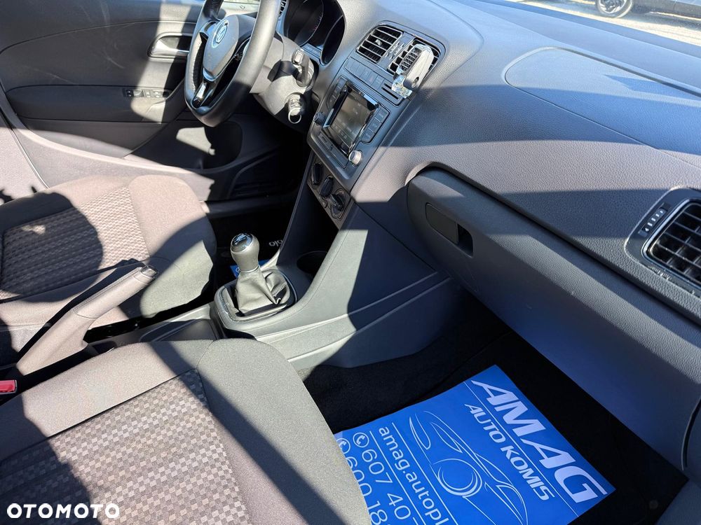 Volkswagen Polo 1.0 (Blue Motion Technology) Trendline - 16