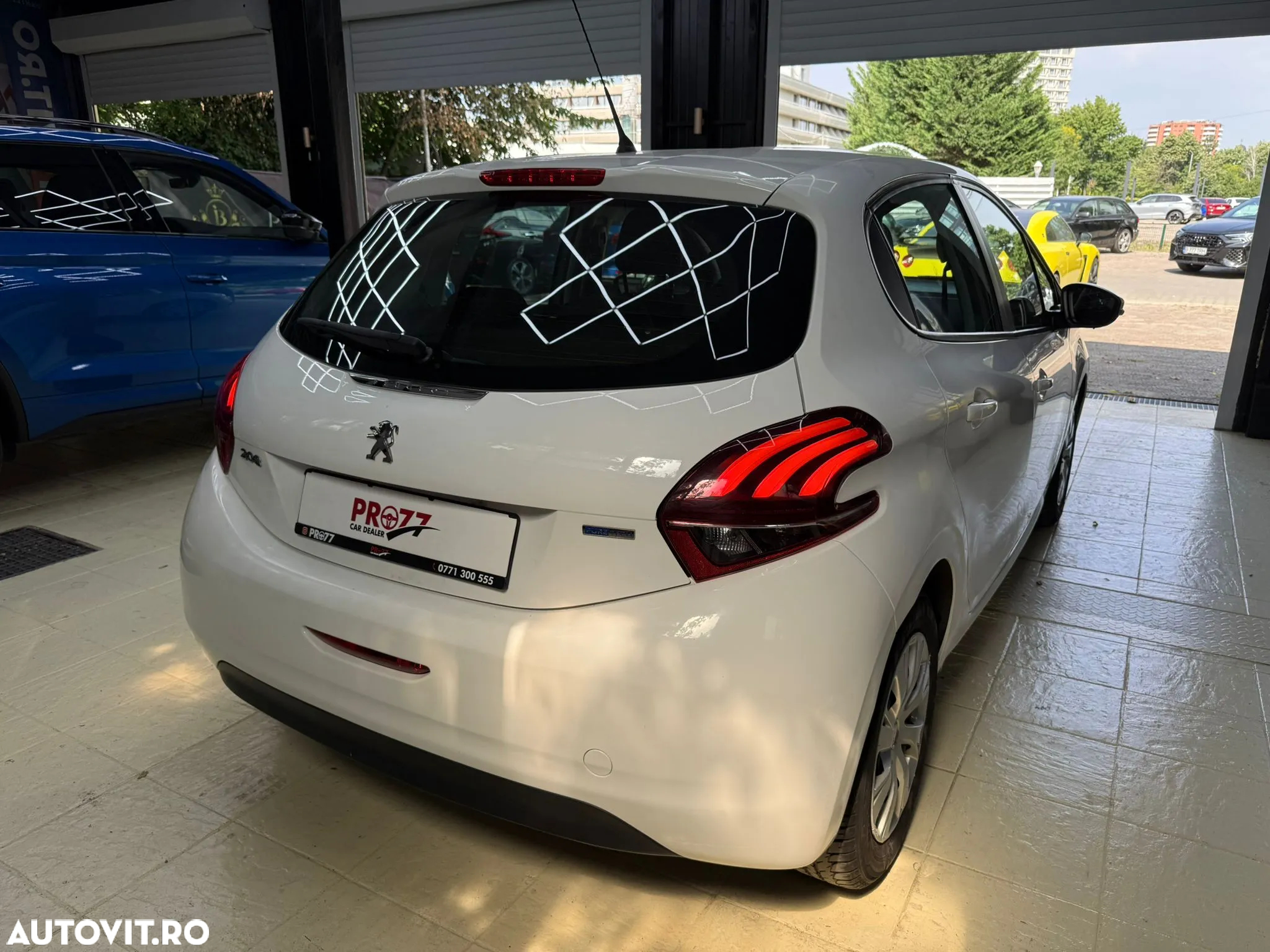 Peugeot 208 1.2 L PureTech Access - 6